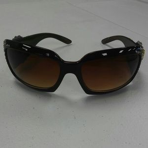 Ladies blinged sunglasses
